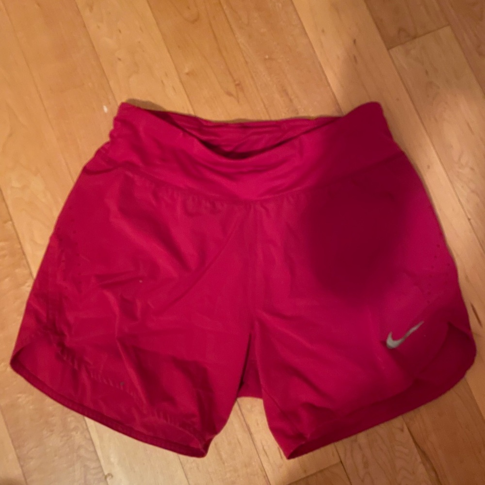 Nike Red Athletic Shorts for Performance